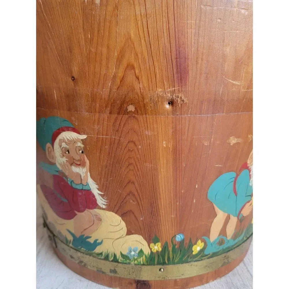 Vintage Woodenware richmond AS IS Gnome bucket flower bunny 1961 rustic‎
